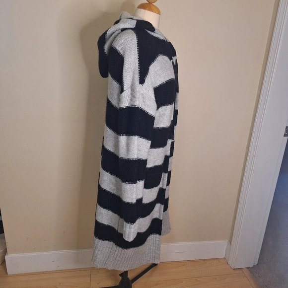 Sanctuary Black/grey  hooded sweater coat SZ XS - Picture 4 of 9